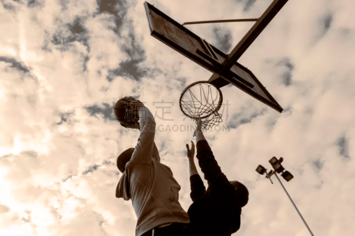 马雷斯卡：不知道卡拉巴赫是否让人意外，希望不会让我们意外