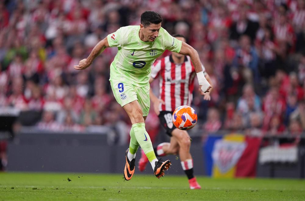 国脚关键进球助球队晋级淘汰赛